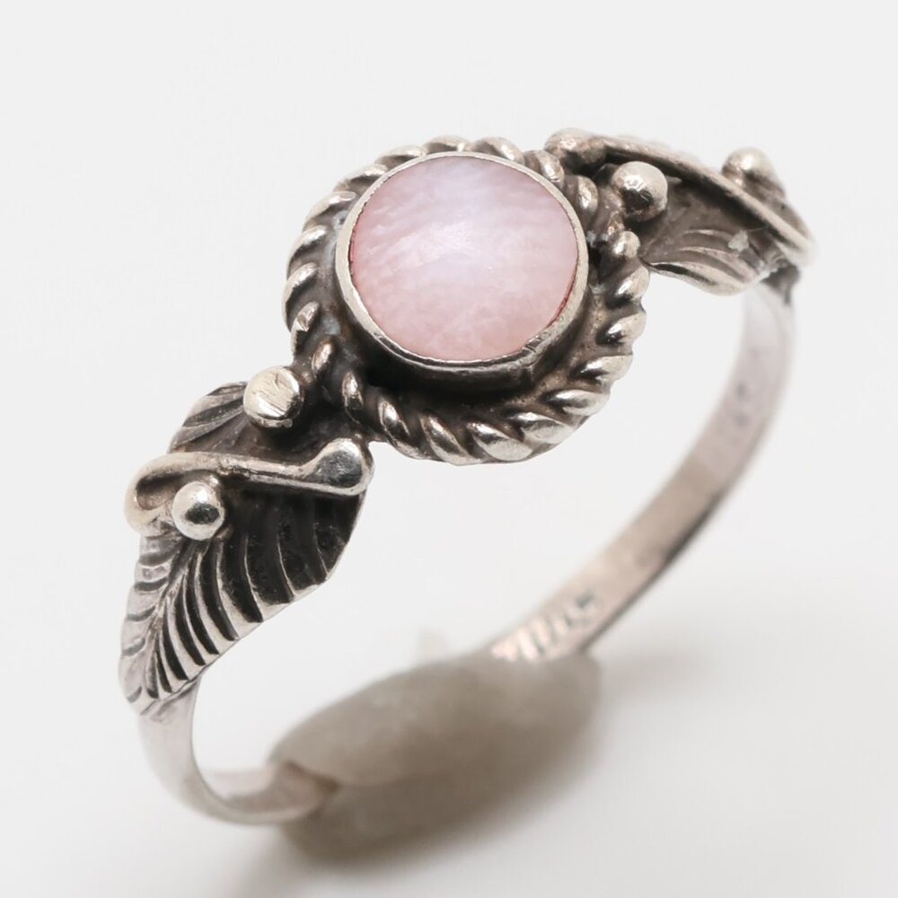 Vintage Sterling Silver MOP Round Pink Ring
